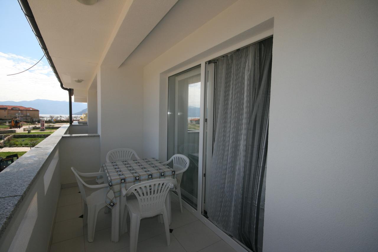 Apartments Mare I Baska  Exterior photo